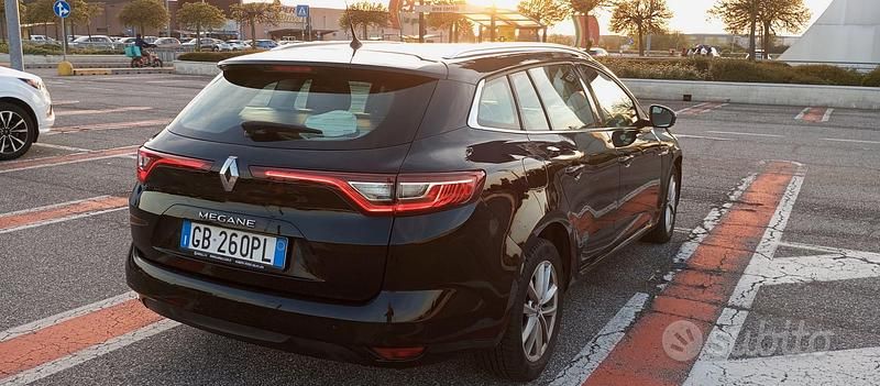 Usata Renault Mégane GrandTour 116 CV (85 kW) 2020 Nero Station wagon