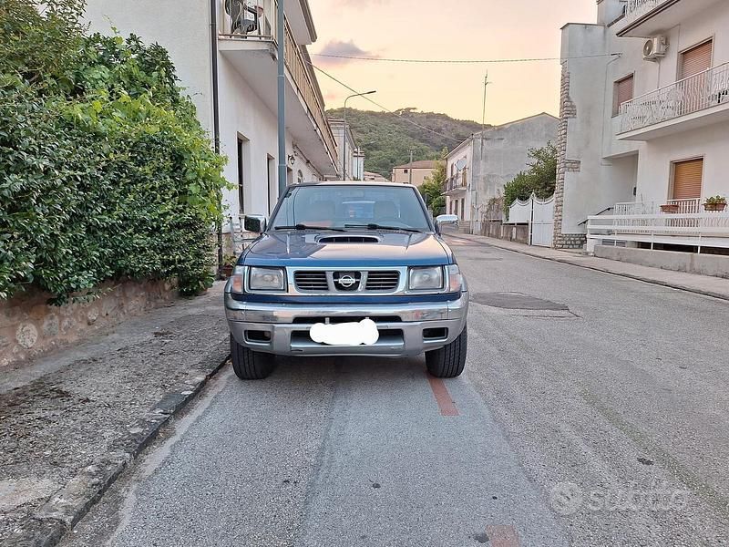 Usata Nissan Navara 2000 Pick-up