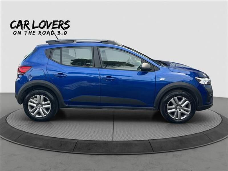 Usata Dacia Sandero Comfort 101 CV (74 kW) 2023 Blu scuro Utilitaria