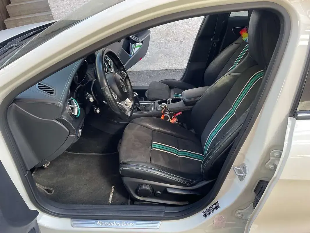 Usata Mercedes A200 Premium 136 CV (100 kW) 2016 Bianco Utilitaria