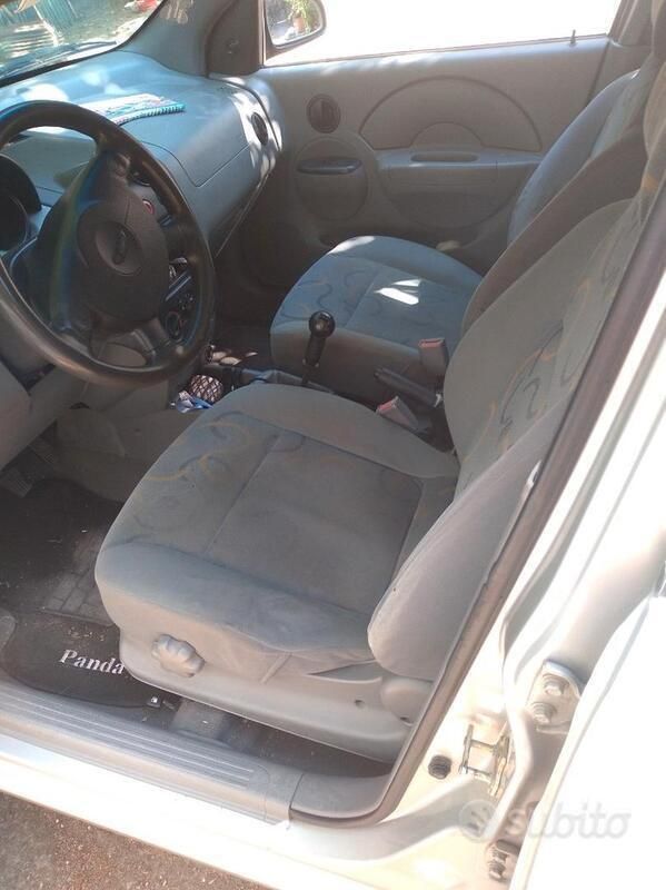 Usata Chevrolet Kalos 72 CV (52 kW) 2003 Grigio Utilitaria
