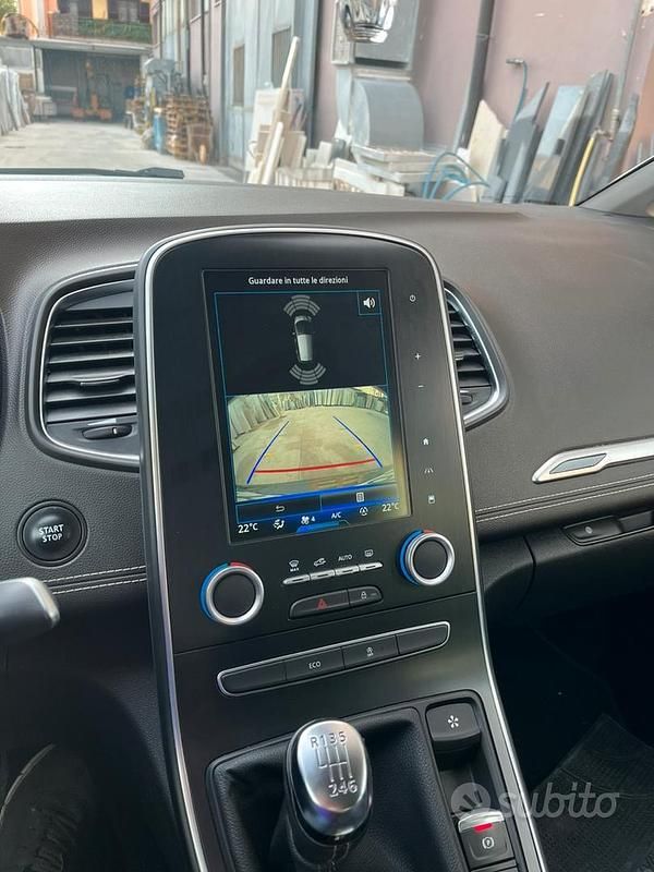 Usata Renault Scenic E-Tech 120 CV (88 kW) 2017 Nero SUV