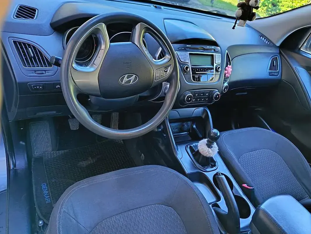 Używany Hyundai ix35 Classic 135 KM (99 kW) 2011 Szary SUV