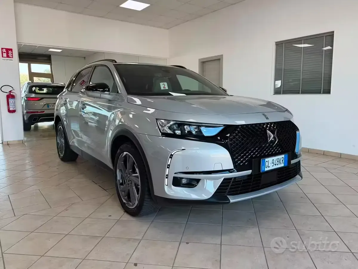 Usata DS Automobiles DS7 Crossback Grand Chic 181 CV (133 kW) 2022 Grigio SUV