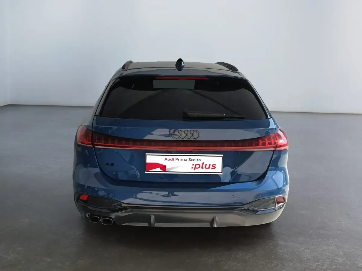 Usata Audi A5 S-Line 204 CV (150 kW) 2025 Blu Station wagon