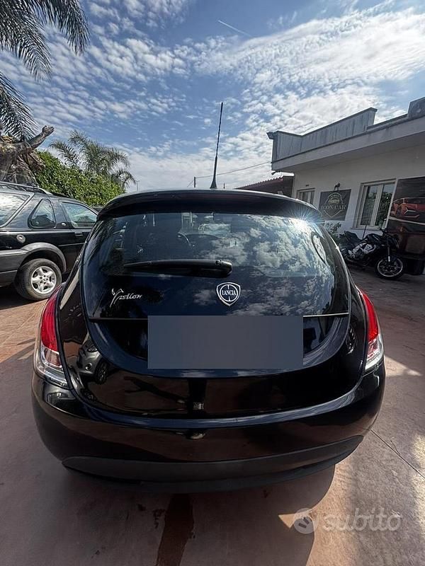 Usata Lancia Ypsilon 95 CV (69 kW) 2013 Utilitaria