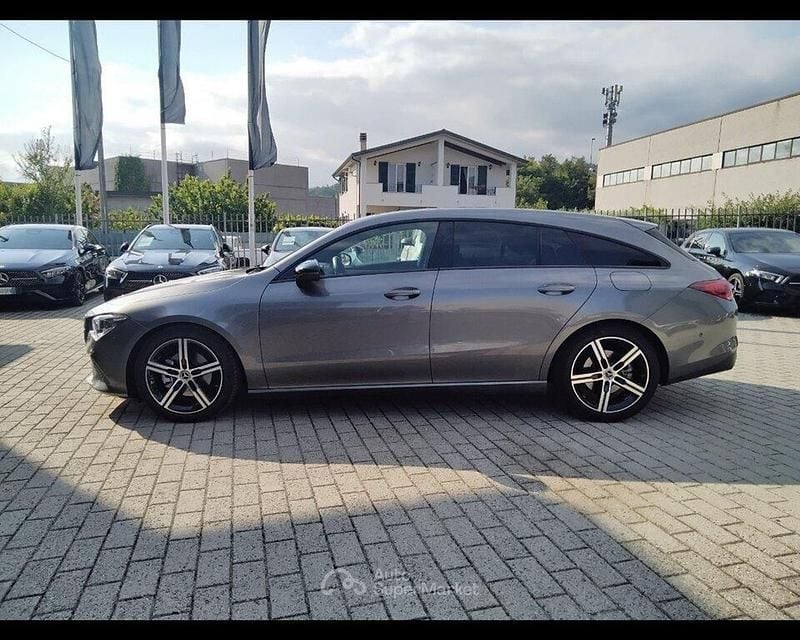 Usata Mercedes CLA180 116 CV (85 kW) 2023 Gray Berlina