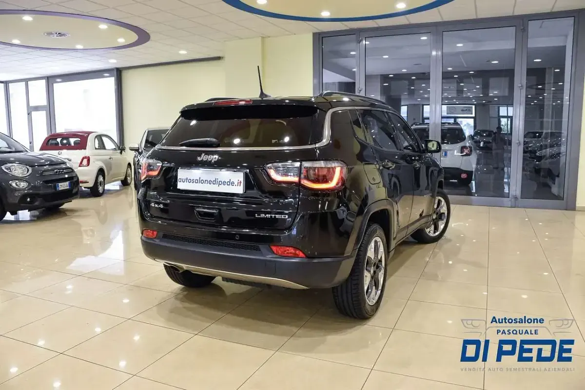 Usata Jeep Compass Limited 140 CV (102 kW) 2020 Nero SUV
