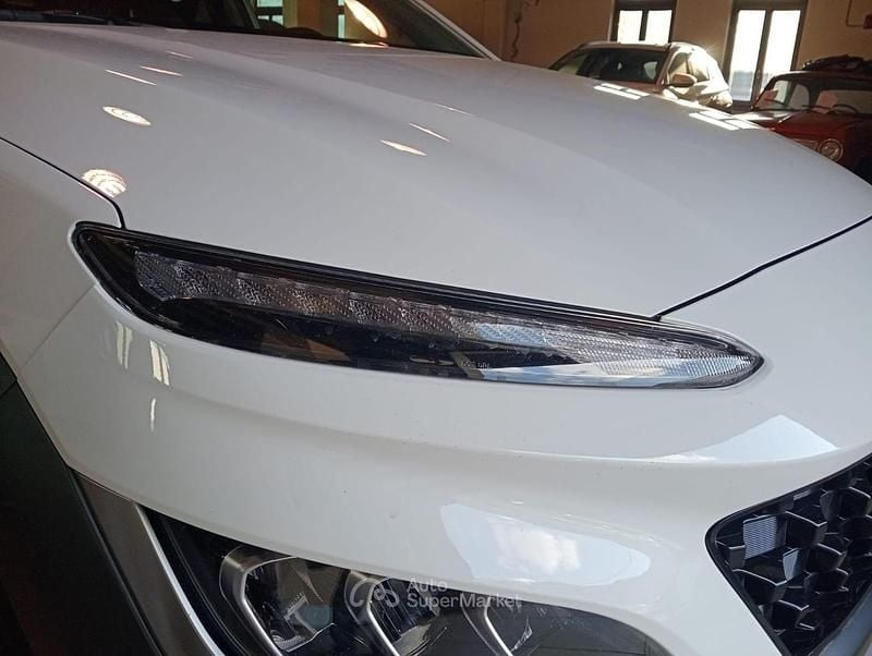 Usata Hyundai Kona 120 CV (88 kW) 2023 Bianco SUV