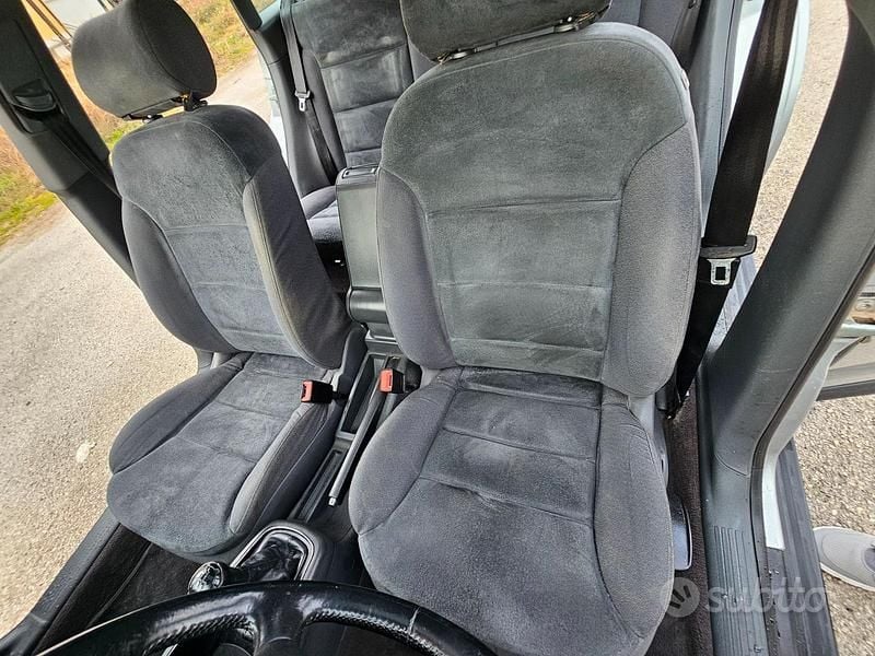 Usata Audi A3 Ambiente 150 CV (110 kW) 2000 Grigio Utilitaria