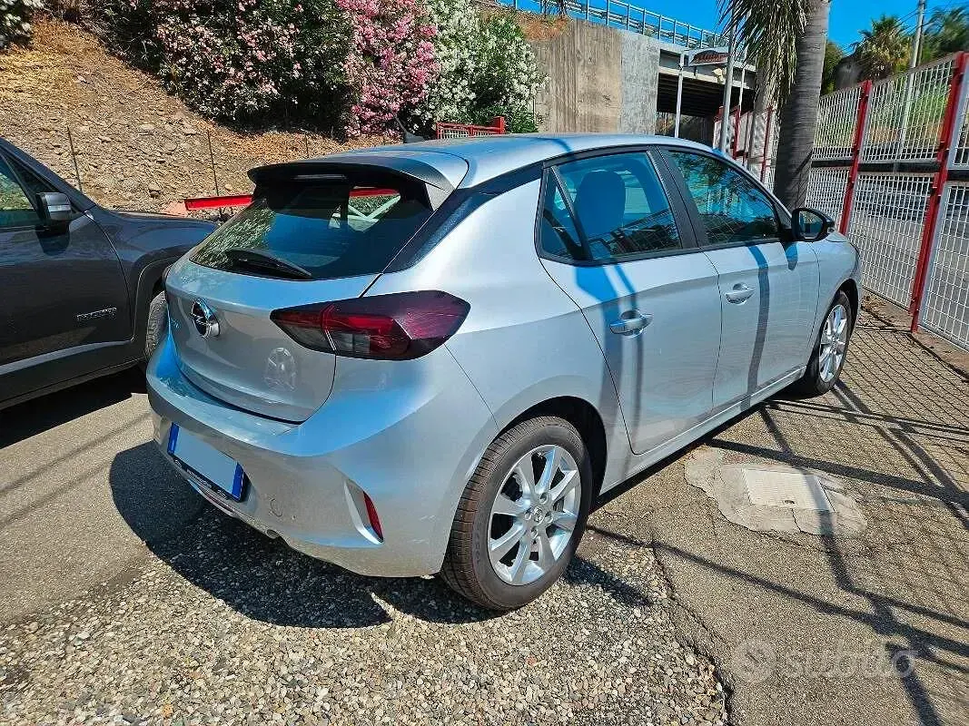 Usata Opel Corsa Elegance 75 CV (55 kW) 2023 Grigio Utilitaria
