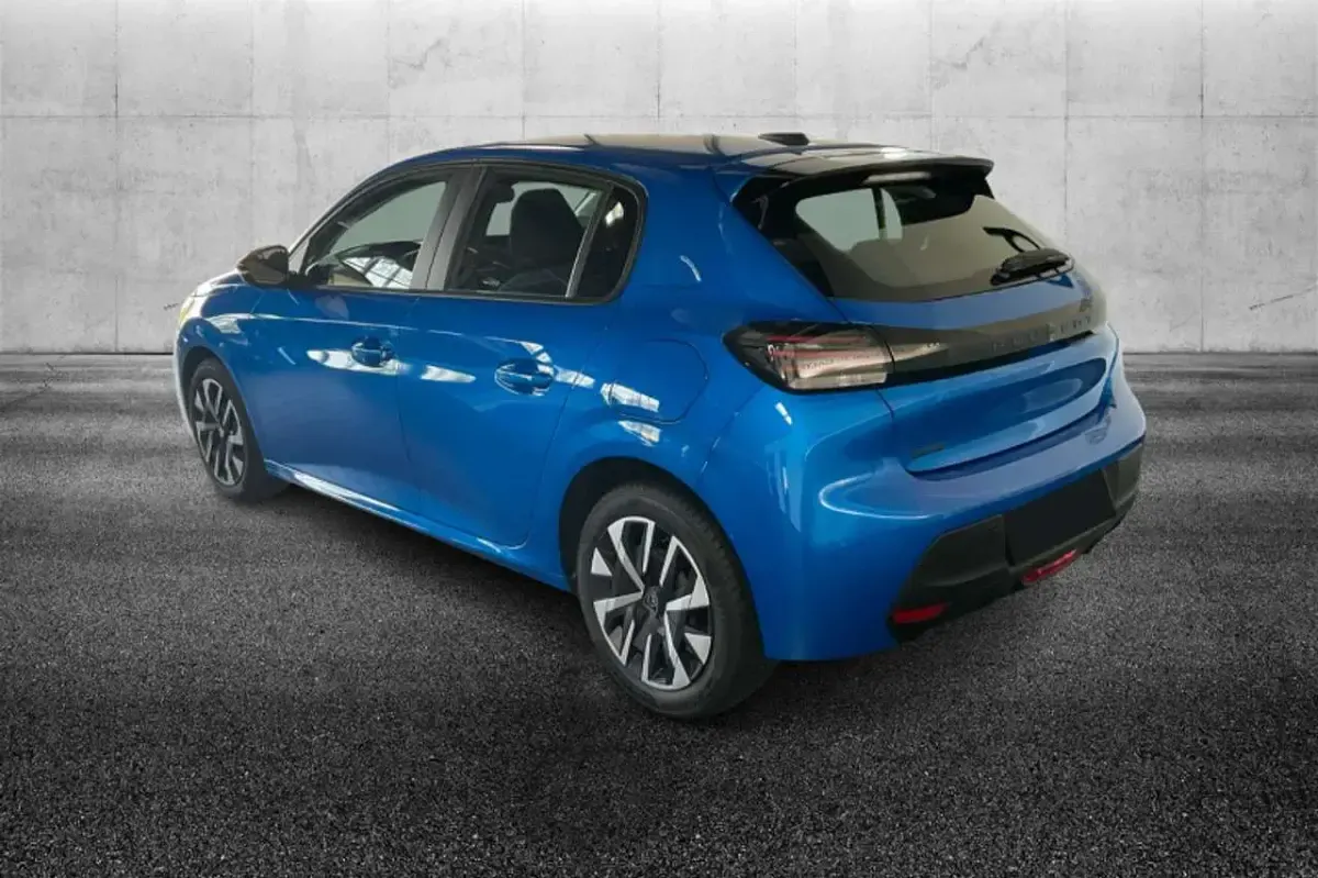 Usata Peugeot 208 Active 75 CV (55 kW) 2024 Blu/azzurro Utilitaria