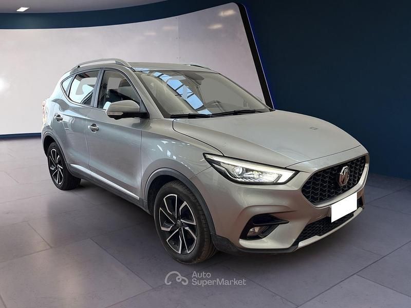 Usata MG ZS Luxury 106 CV (77 kW) 2023 Argento SUV