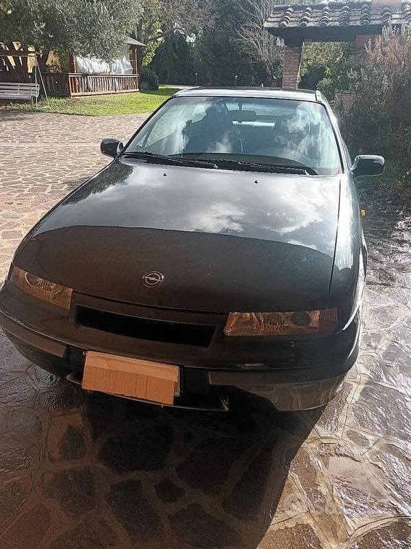 Usata Opel Calibra 150 CV (110 kW) 1992 Nero Coupé
