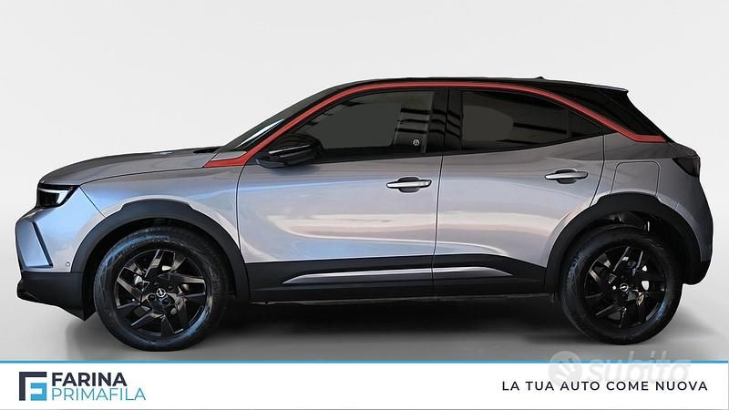 Usata Opel Mokka GS Line 101 CV (74 kW) 2023 Grigio chiaro/tetto nero SUV
