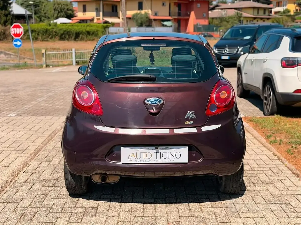 Usata Ford Ka 69 CV (50 kW) 2016 Viola Berlina