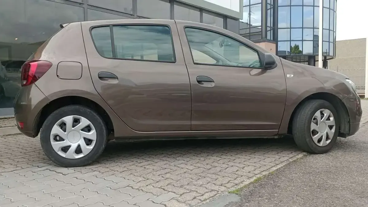 Usata Dacia Sandero Essentiel 90 CV (66 kW) 2018 Other Berlina