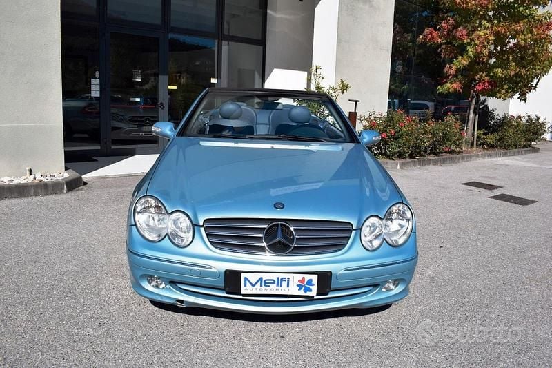 Usata Mercedes CLK200 Elegance 163 CV (119 kW) 2004 Blu Cabrio