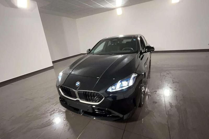 Nero Usata 2025 BMW 318 M Sport Tre volumi | 34.990 € (Super prezzo) - Immagine 1/4