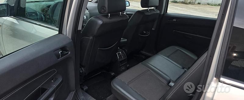 Usata Opel Zafira 2006 Giallo Monovolume