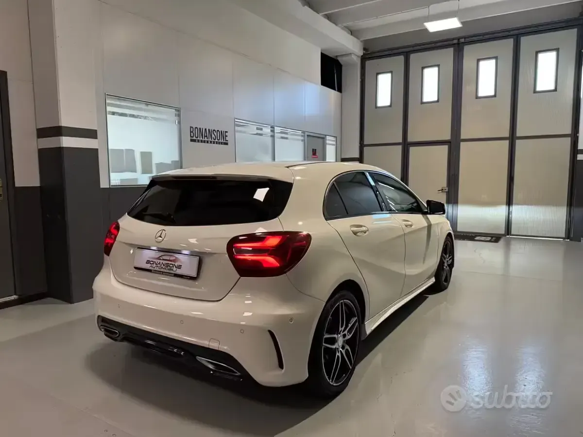 Usata Mercedes A180 Premium 122 CV (89 kW) 2016 Bianco Utilitaria