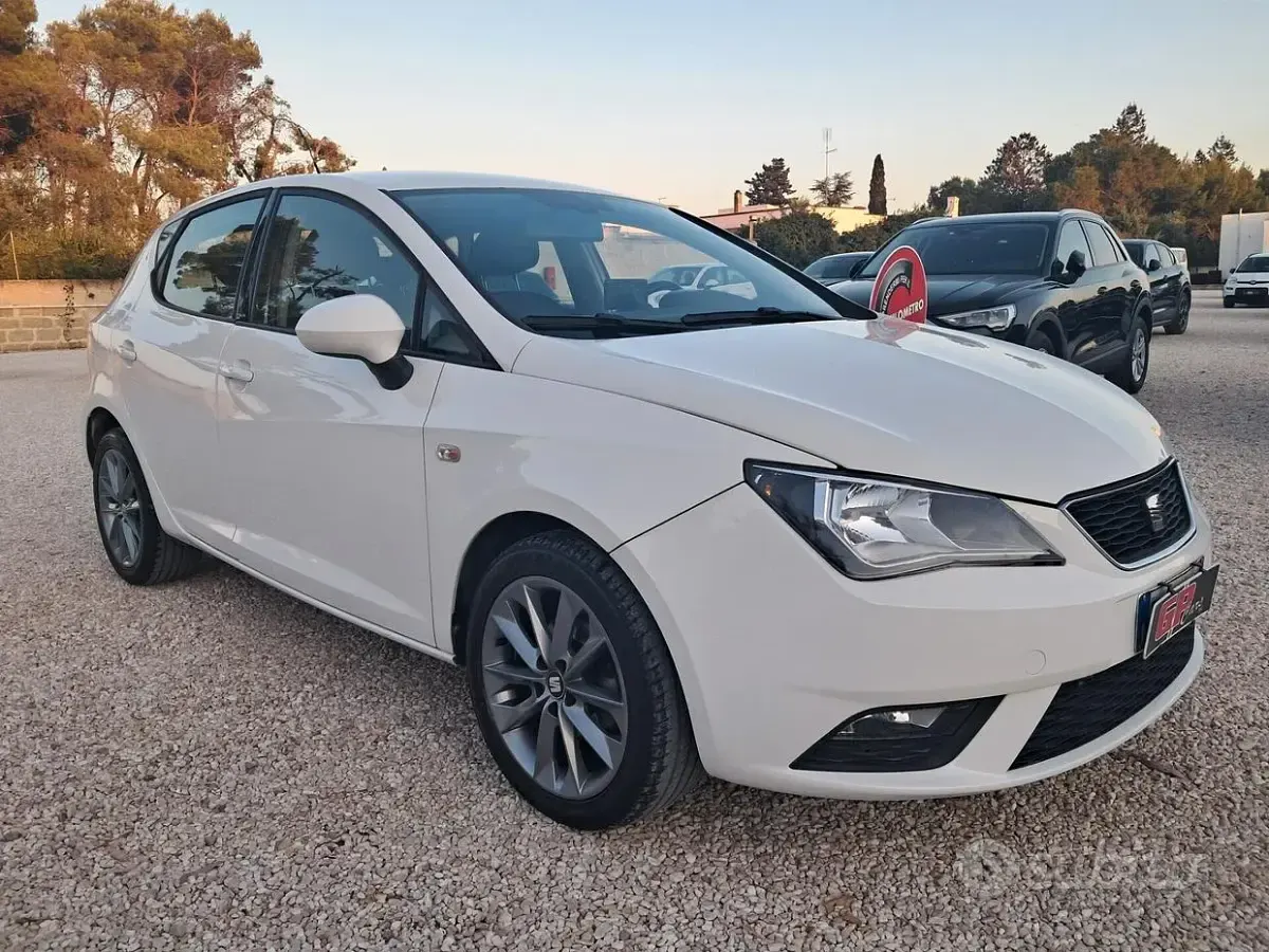 Usata Seat Ibiza 75 CV (55 kW) 2015 Bianco Berlina