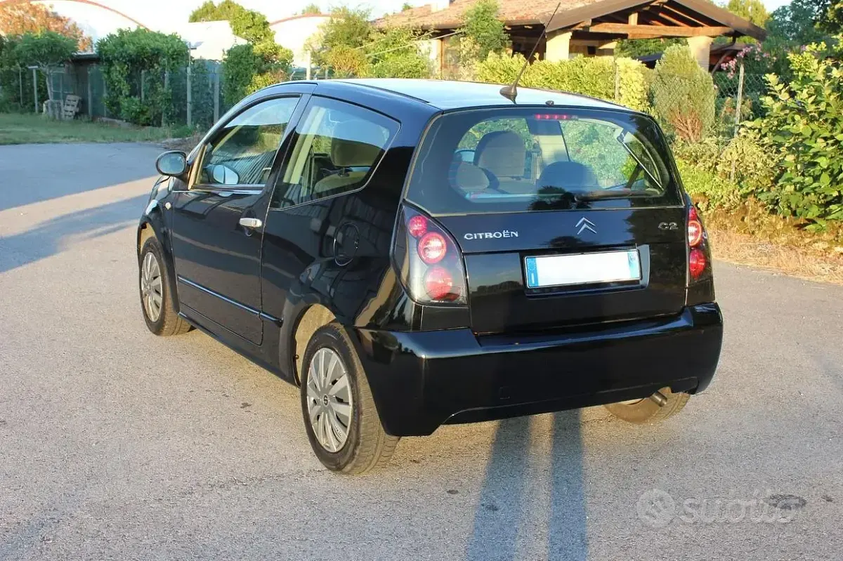 Usata Citroën C2 60 CV (44 kW) 2004 Nero Utilitaria