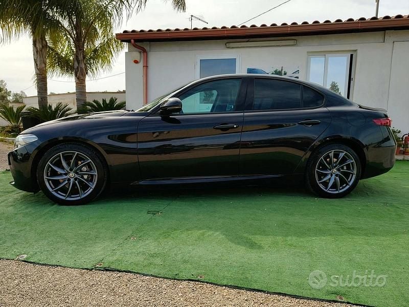 Brugt Alfa Romeo Giulia Super 160 HK (117 kW) 2020 Sort Sedan