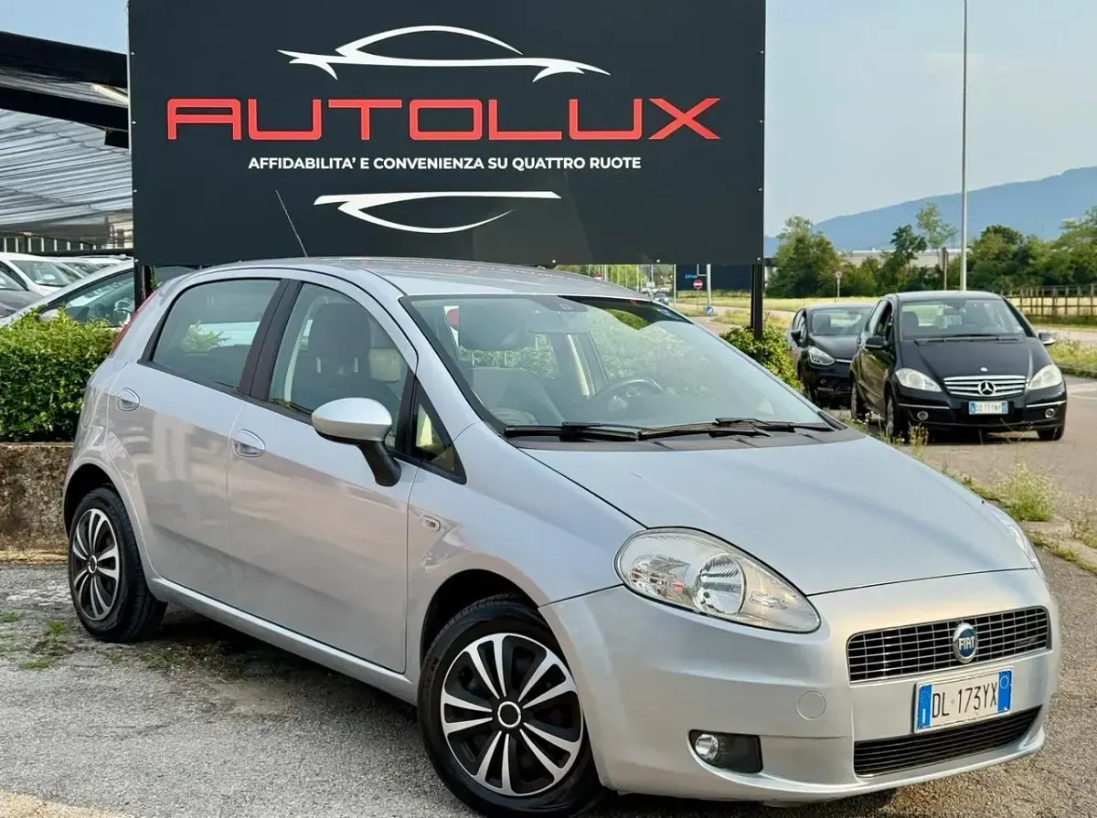 Usata Fiat Grande Punto 75 CV (55 kW) 2007 Utilitaria