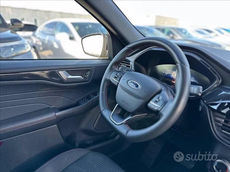 Usata Ford Kuga ST-Line 120 CV (88 kW) 2022 Nero SUV