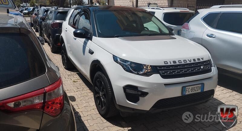 Bianco Usata 2016 Land Rover Discovery Sport Pure SUV | 11.999 € (Ottimo prezzo) - Immagine 1/4