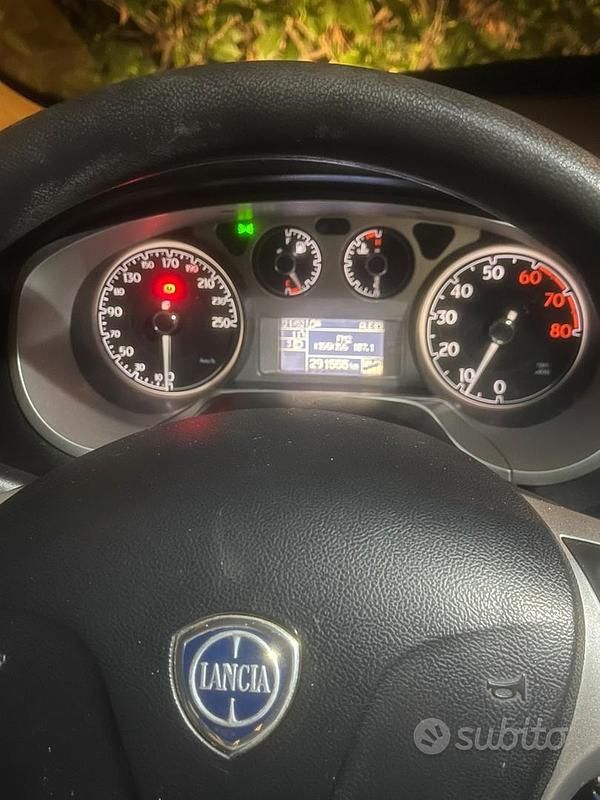 Usata Lancia Delta 2013 Bianco Utilitaria