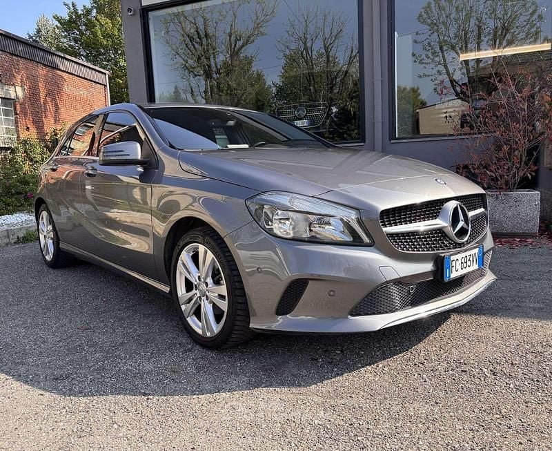 Occasion Mercedes A180 109 ch (80 kW) 2016 Gris Berline