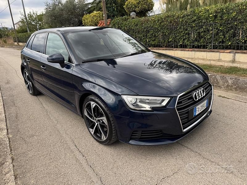 Usata Audi A3 Sport 184 CV (135 kW) 2019 Blu Berlina