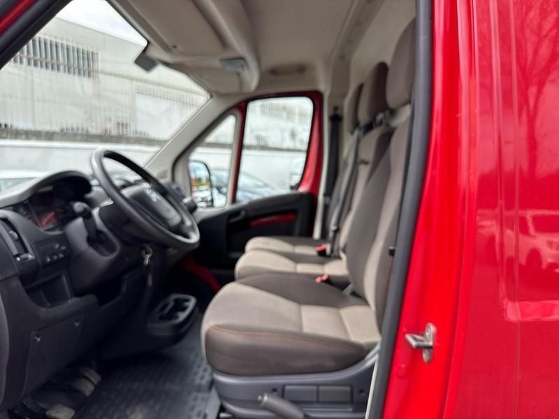 Usata Citroën Jumper 140 CV (102 kW) 2020 Rosso Monovolume