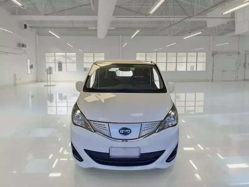 Usata BYD ETP3 35 kW (48 CV) 2025 Bianco Furgone