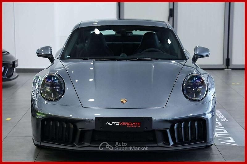 Nuova Porsche 911 541 CV (397 kW) 2026 Gray Coupé