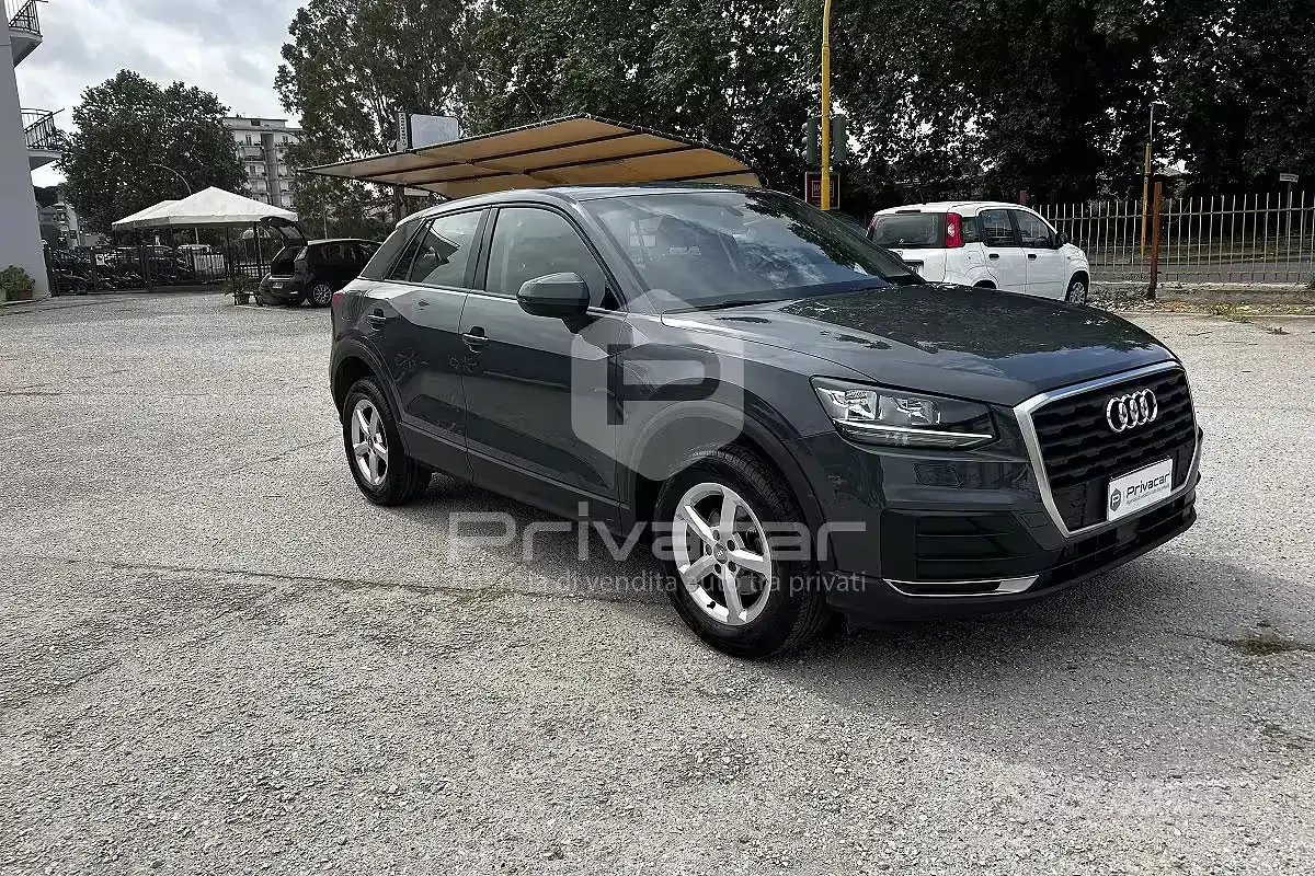 Usata Audi Q2 116 CV (85 kW) 2019 Grigio SUV