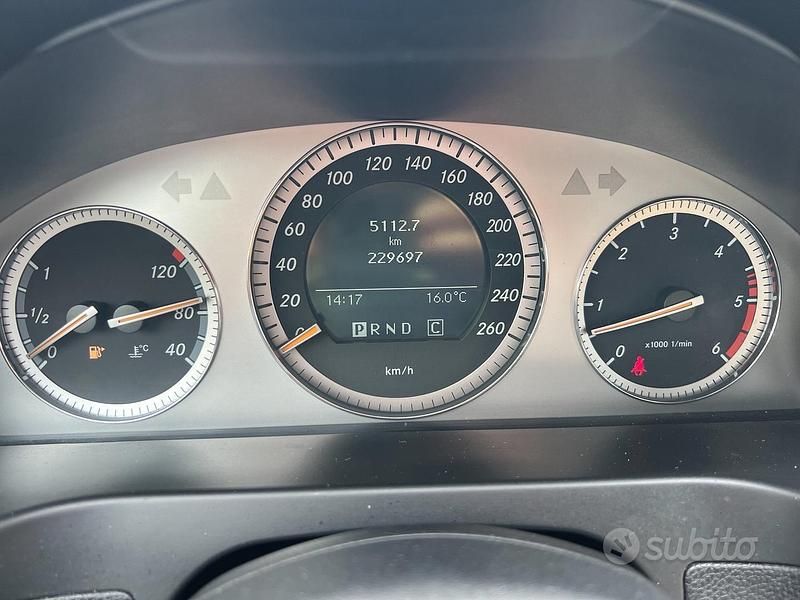 Usata Mercedes C320 224 CV (164 kW) 2008 Nero Berlina