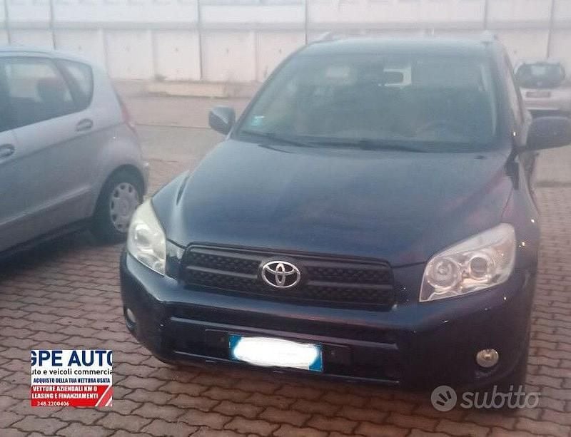 Blu Usata 2006 Toyota RAV4 Luxury Station wagon | 6500 € (Cara) - Immagine 1/4