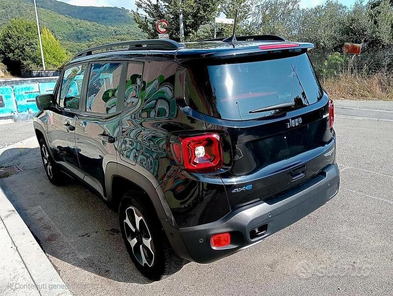 Usata Jeep Renegade Trailhawk 180 CV (132 kW) 2021 Nero SUV