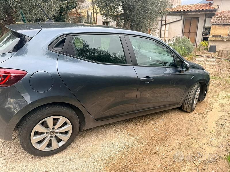 Usata Renault Clio V Business 101 CV (74 kW) 2020 Berlina
