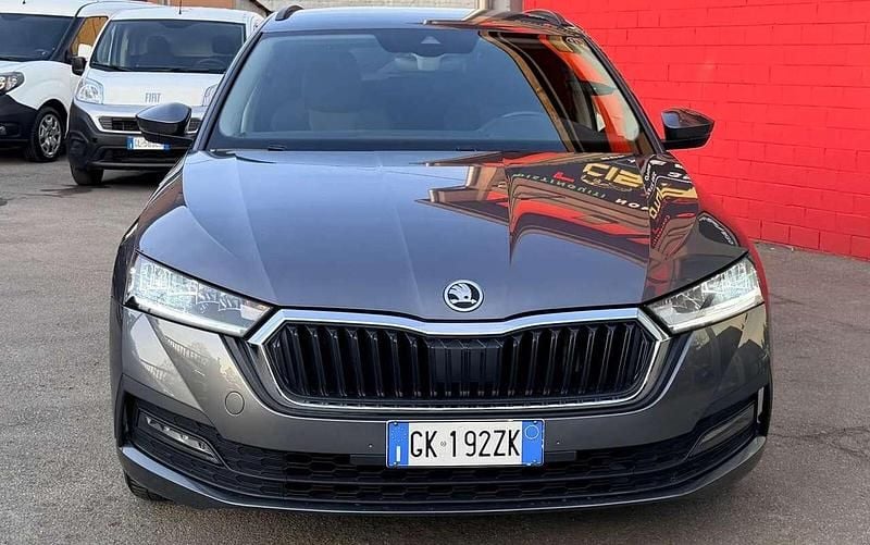 Usata Skoda Octavia SportLine 116 CV (85 kW) 2022 Grigio Station wagon
