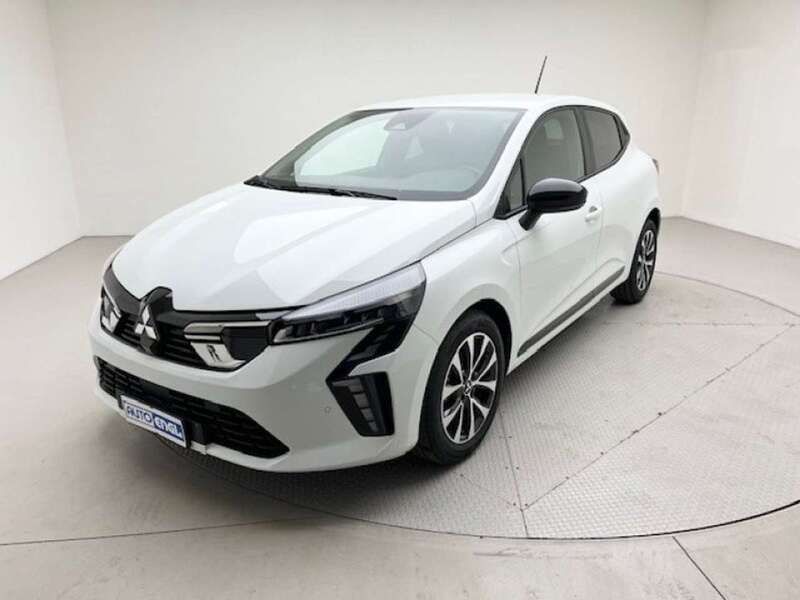 Usata Mitsubishi Colt Plus 91 CV (66 kW) 2024 Bianco Utilitaria
