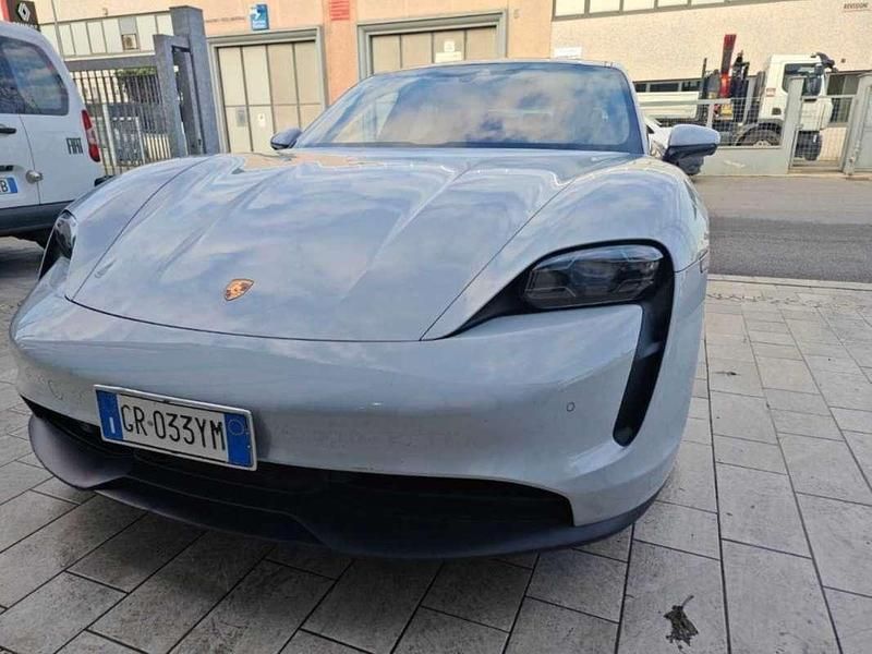 Usata Porsche Taycan 119 kW (163 CV) 2023 Bianco Berlina
