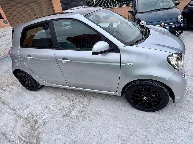 Usata Smart ForFour Passion 71 CV (52 kW) 2019 Utilitaria