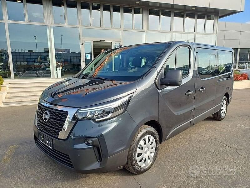 Nuova Renault Trafic 150 CV (110 kW) 2025 Nero Monovolume