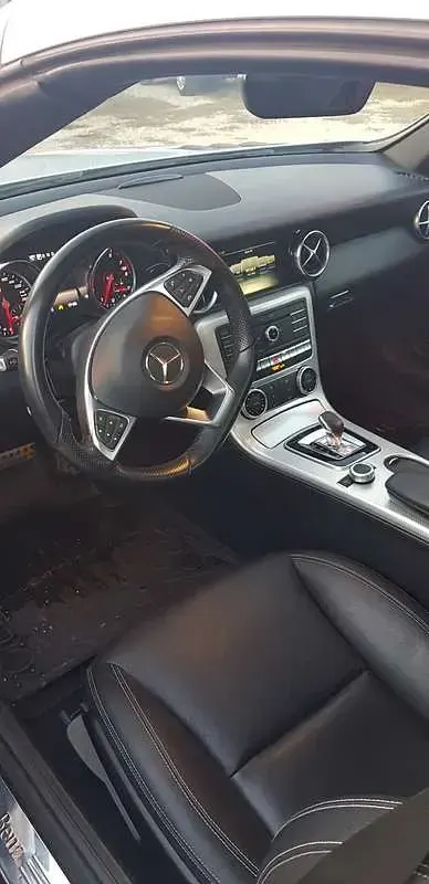 Usata Mercedes SLC200 Premium 184 CV (135 kW) 2018 Argento Cabrio