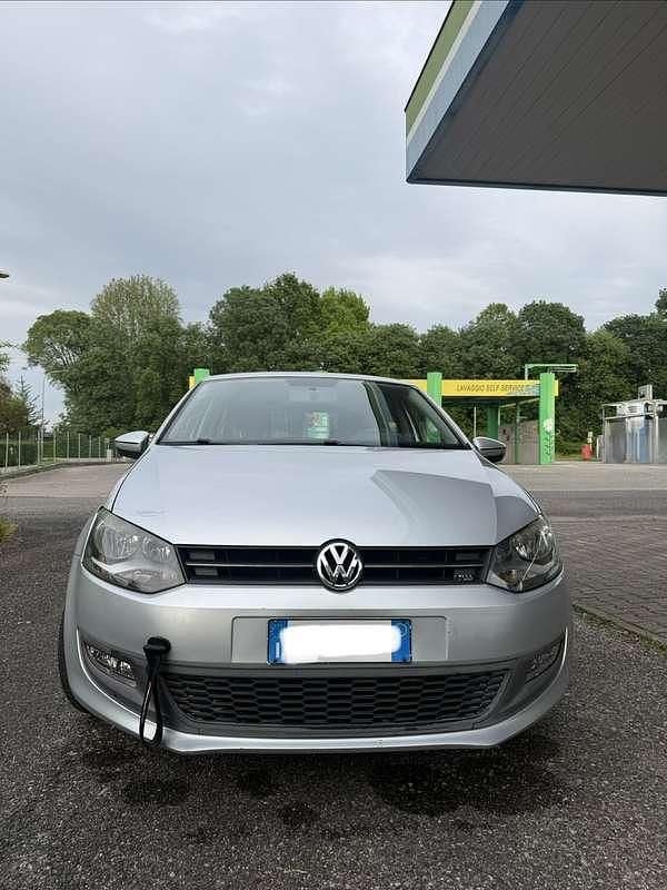 Usata VW Polo Trendline 75 CV (55 kW) 2010 Grigio Utilitaria