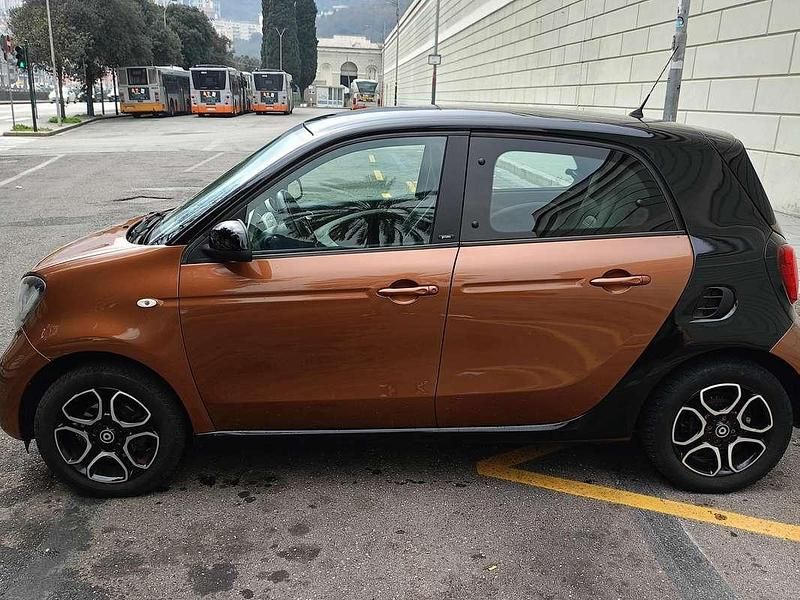 Usata Smart ForFour Prime 71 CV (52 kW) 2015 Bronzo Utilitaria
